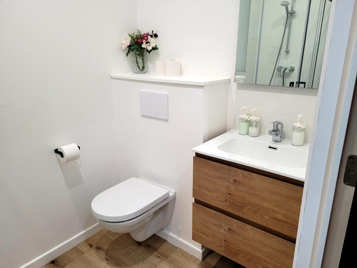 Brand New Iris Room With Private Bathroom And Balcony Bruxelles Extérieur photo